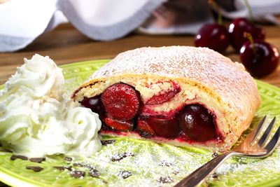 Ding TK Kirschstrudel 1500g